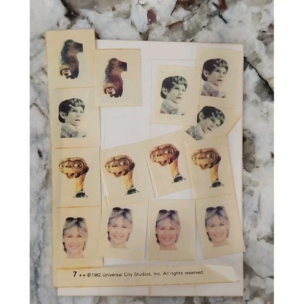 E.T. movie cards (vintage TOPPS, 1982) LOT OF 65 -Drew Barrymore, Spielberg etc.